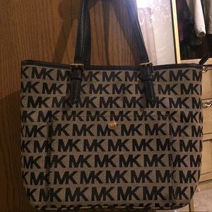 MK purse